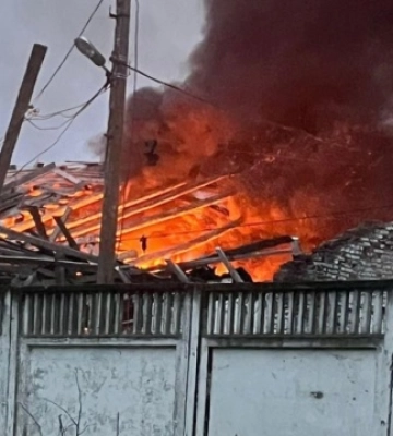 У Новгороді-Сіверському на Чернігівщині після атаки "шахедів" сталася пожежа