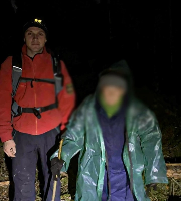 На Львівщині рятувальники шукали  заблукалу 86-річну грибарку з Закарпаття