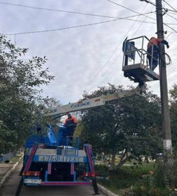 Наслідки нічної атаки по Полтаві: пошкоджено 8 будинків, вибито 70 вікон