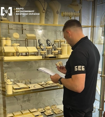 В Украине раскрыли контрабанду часов и украшений на миллионы долларов