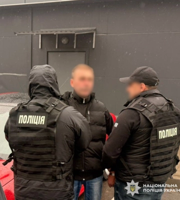 $2 тис. за водійське посвідчення: на Дніпропетровщині торгували впливом у ТСЦ
