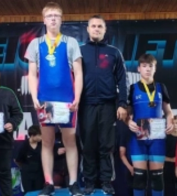 Юні важкоатлети з Вараша вибороли нагороди чемпіонату Рівненщини