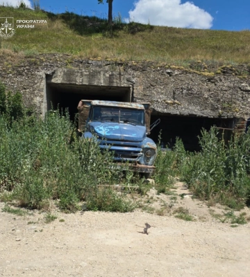 На Буковині злочинну групу судитимуть за розкрадання корисних копалин на 5 млн грн. ФОТО