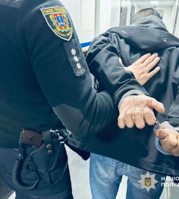 В Одесі пограбували перехожого
