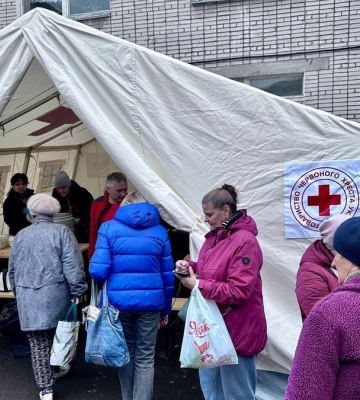 УЧХ підтримує жителів Шостки після російських повітряних атак