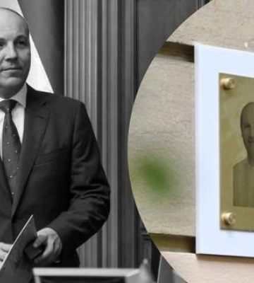 Во Львове открыли мемориальную таблицу убитому Андрею Парубию