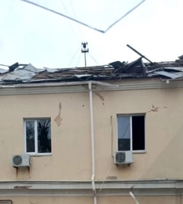 Внаслідок російського обстрілу пошкоджено будівлі Суспільне Херсон