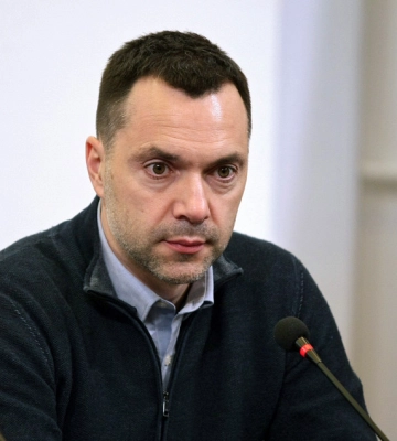 "Нарушил ценз оседлости": эксперт дала ответ, сможет ли Арестович баллотироваться на выборах в Украине