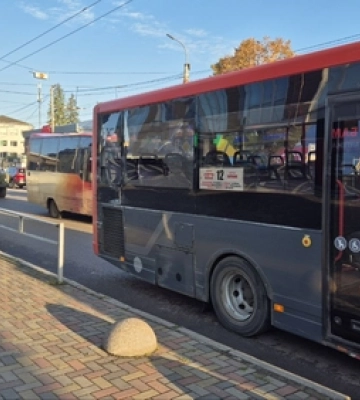У Луцьку на Шевченка влупилися дві маршрутки 