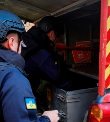 Небезпечна знахідка в Ужгороді: Будівельники виявили мінометну міну часів Другої світової війни