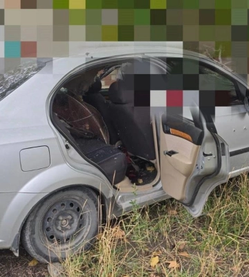Армія РФ атакувала цивільне авто у Херсоні. Є загиблі та поранені