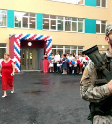 В сентябре россияне вывезли почти 600 детей из оккупированной Донецкой области в "культурные туры" в РФ