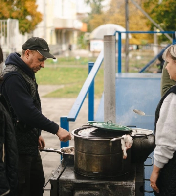 Рятувальники ліквідували пожежі після нічних ударів по Сумщині