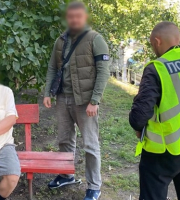 У Києві викрили схему фіктивного працевлаштування іноземців за $4 500: бізнесмену загрожує до дев’яти років ув’язнення