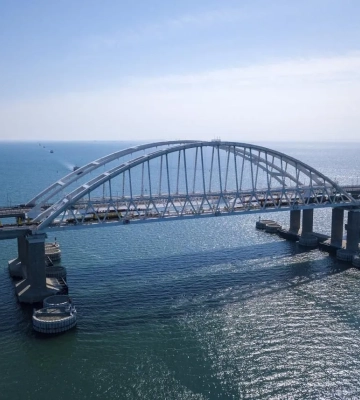 Річниця знаменитої бавовни на Кримському мості