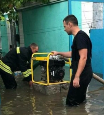 Майже місячна норма за один день і 30 днів без дощу: в Україні зафіксували різкий погодний контраст