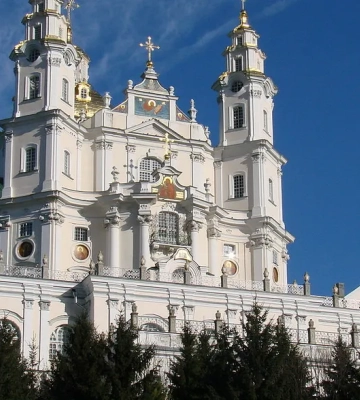 Поліція проводить обшуки у Почаївській лаврі на Тернопільщині