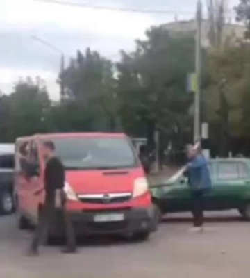 Внаслідок ДТП на Авангардній утворився затор