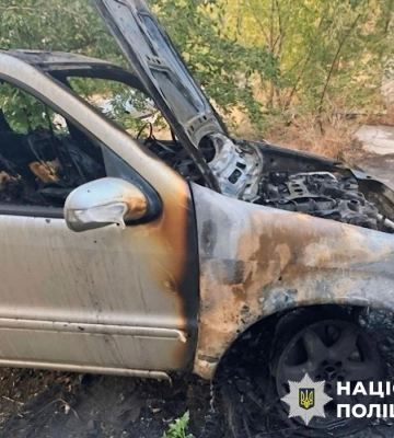 У Дніпрі повідомлено про підозру молодику, який через помсту підпалив чужий автомобіль