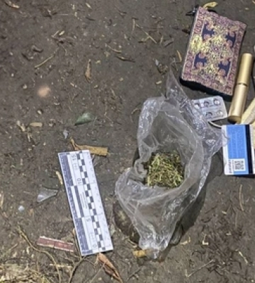 У Луцьку рятувальники розрізали дівчині каблучку