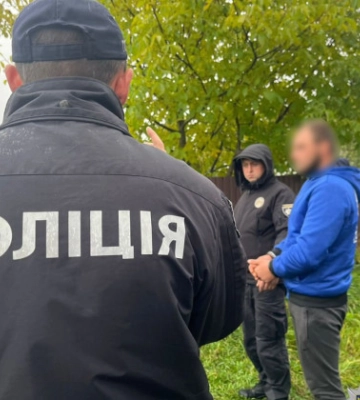 Підозрюваному у вбивстві 15-річної дівчини на Вінниччині оголосили про підозру: ним виявився військовий у СЗЧ – Нацполіція