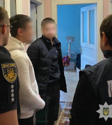 На Львівщині псевдоспівробітники банку вкрали у клієнтів понад 800 тисяч гривень — як діяла схема