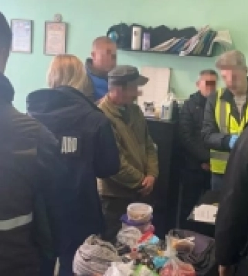 На Миколаївщині викрили працівника виправної колонії, який підпрацьовував «наркокур’єром»
