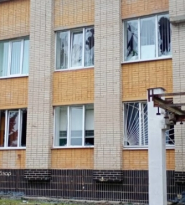У Сумах внаслідок атаки росіян пошкоджений навчальний заклад