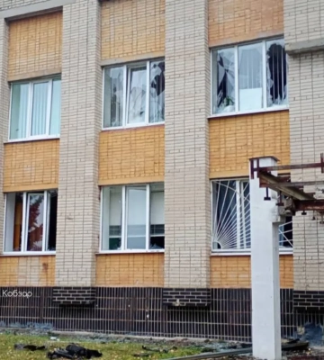 У Сумах внаслідок атаки росіян пошкоджений навчальний заклад