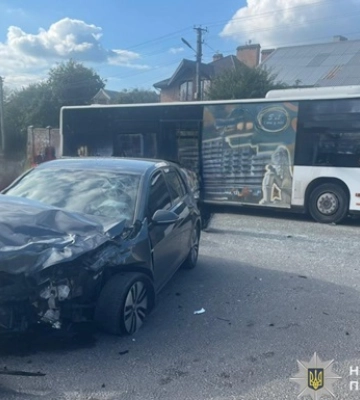 В ДТП во Львовской области пострадали пятеро человек