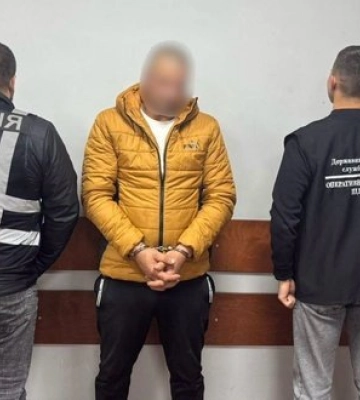 Заплив холодною Тисою ледь не став фатальним: на Закарпатті прикордонники затримали порушника кордону та його переправника