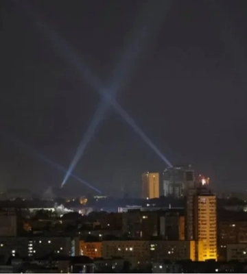 Через масовану атаку ворожих БпЛА на Київ можливі перебої зі світлом і водою – Кличко