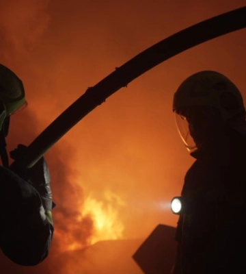 У Києві через російську атаку пошкоджена багатоповерхівка, є постраждалі (оновлюється)