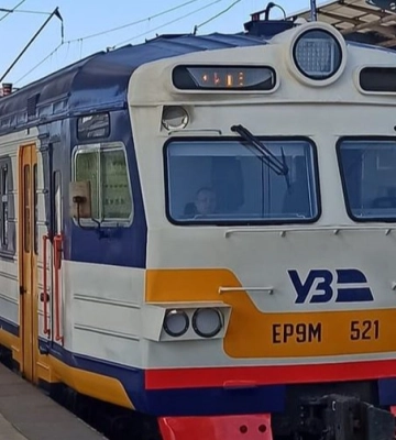 У Києві на деяких ділянках метро зупинять рух через удари росіян по енергетиці, що з кільцевою електричкою