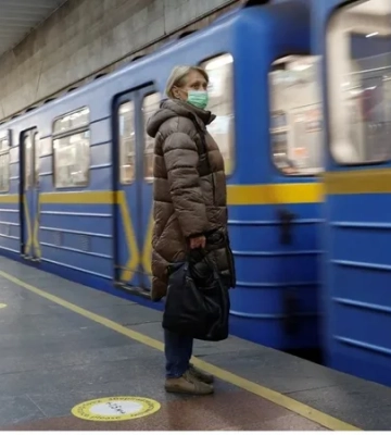 В Киеве из-за сложной ситуации с энергетикой изменено движение поездов метро — КГГА