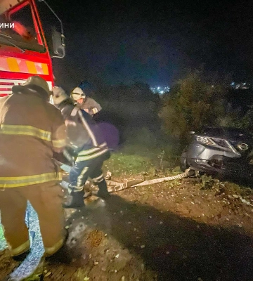 Автомобіль злетів у кювет в Одеській області