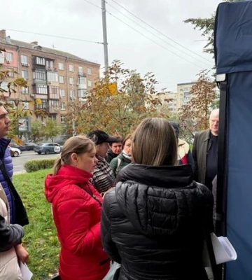 У Печерському районі розгорнуто штаб допомоги постраждалим від ворожої атаки