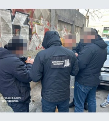 На Одещині викрили учасників схеми з продажу «непридатності» до військової служби