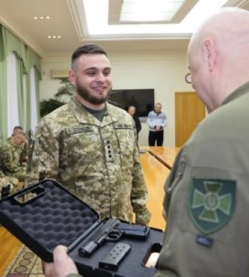  Герої з Чопа: Прикордонники, що пройшли Донеччину та Харківщину, отримали державні та відомчі нагороди