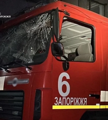 Рятувальники потрапили під повторний обстріл під час ліквідації наслідків нічної атаки