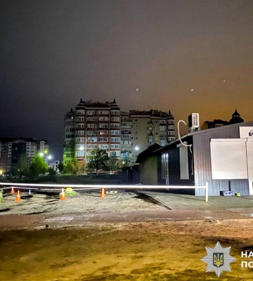 Суд відправив під варту чоловіка, який у Вараші поранив поліцейського