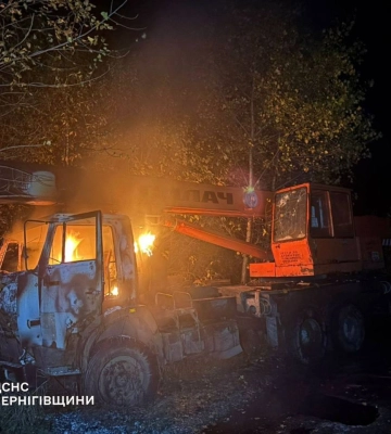 В Черниговской области дроны РФ атаковали авто облэнерго