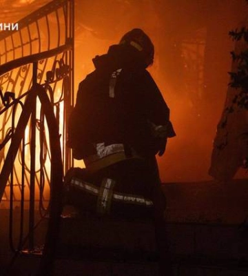 Ворог атакував дронами енергетику Одещини: люди залишилися без світла, є постраждала