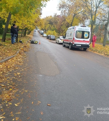 У Сумах жінка потрапила під колеса мотоцикла