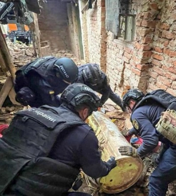 У Чернігівському районі піротехніки знешкодили бойову частину ракети "Іскандер-К", яка впала і не здетонувала