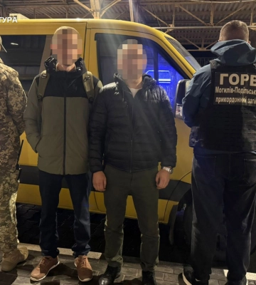 Намагався вивезти ухилянта за кордон у схованці - на Вінниччині підозрюють водія