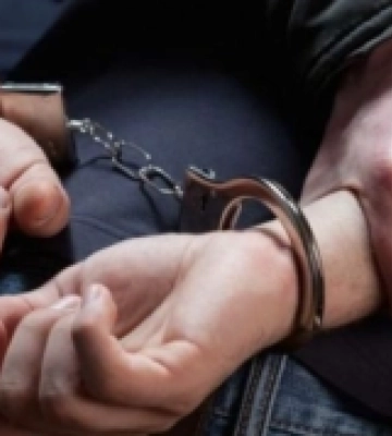 Втік із магазину з неоплаченим товаром: у Новій Одесі затримали підозрюваного у пограбуванні