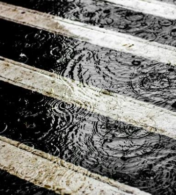 Одесу та область знову накриє значний дощ із грозою