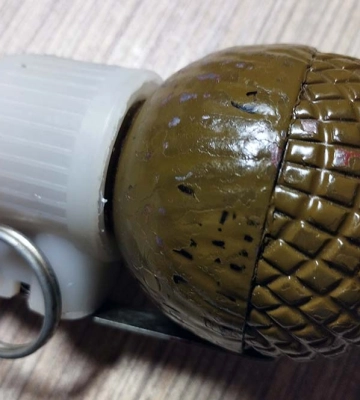 Внаслідок нападу з гранатою на Харківщині померла людина
