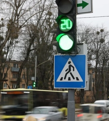 18 годин світлофори у Львові працюють без електроенергії